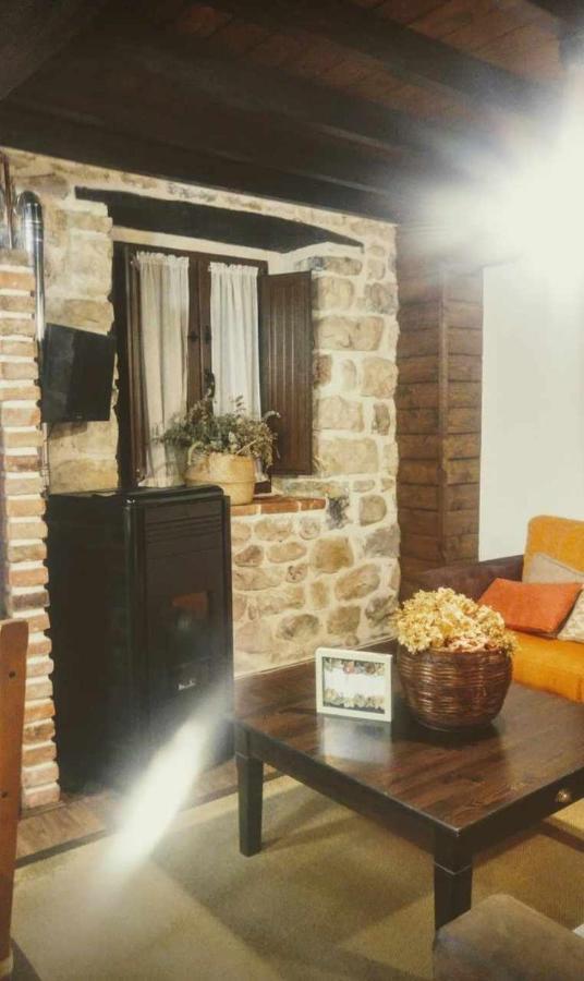 La Gesta Picos De Europa Villa Poo  Exteriör bild